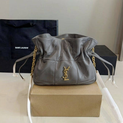 YSL 

SMALL SIZE 

WITH BOX 
🎁🎁🎁

105 dhs✅

Zain295
♥️♥️♥️