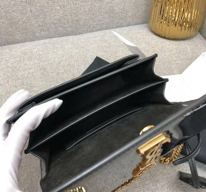 YSL NEW CAME GOOD QUALITY WITH BOX 
110 dhs🇦🇪🇦🇪

Zain295
♥️♥️♥️
