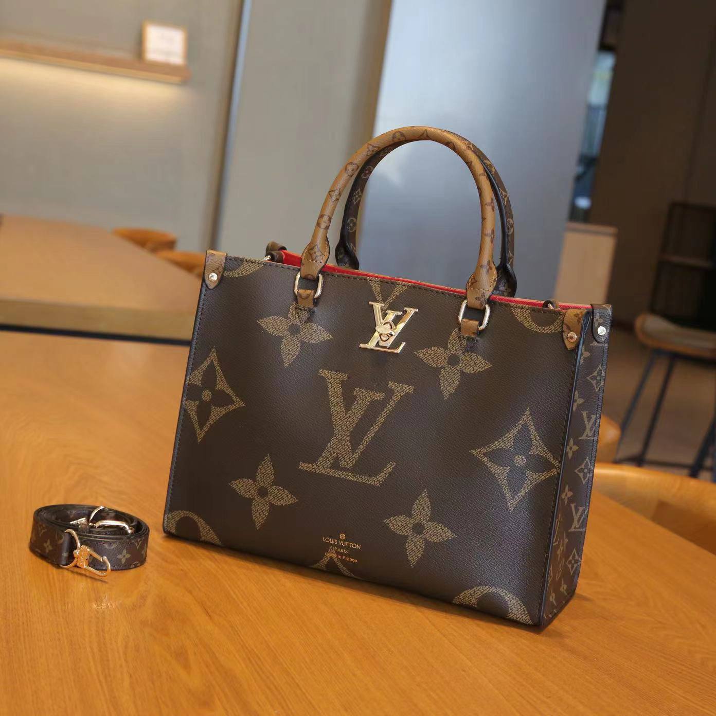LV
95 dhs🪙🌨️

Zain137
♥️♥️♥️