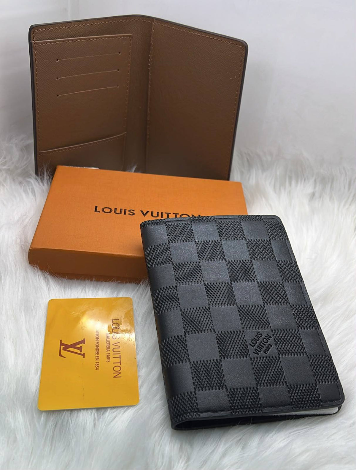 Gucci
Lv

50 dhs🇦🇪🇦🇪

Zain182
♥️♥️♥️
