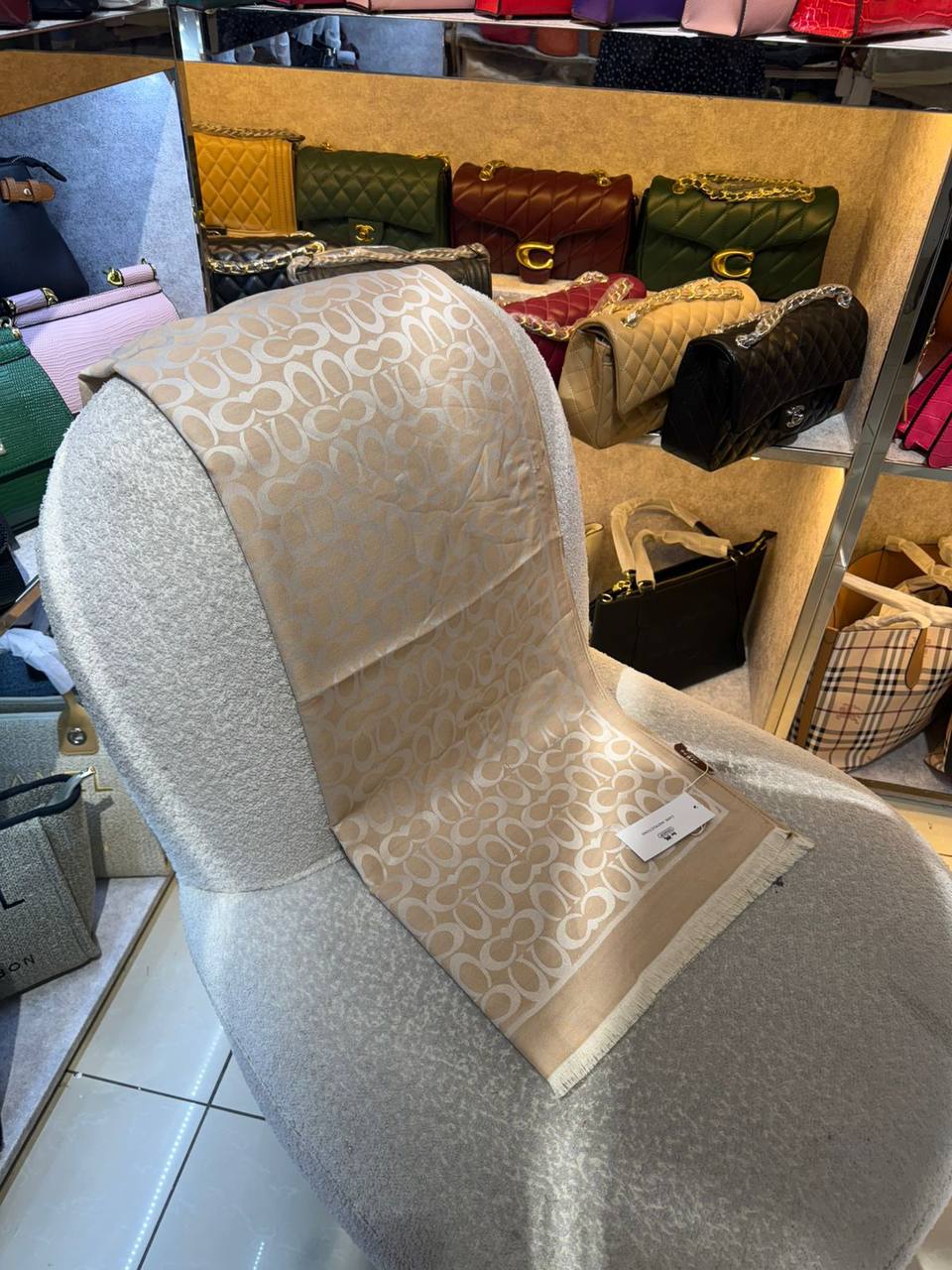 New
Cotton scarf 
45 dhs🪙🌨️

Zain93
♥️♥️♥️