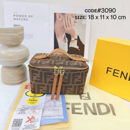 FENDI ᴠᴀɴɪᴛʏ ʙᴀɢ
ᴛᴏᴘ ʜᴀɴᴅʟᴇ ʙᴀɢ
ᴄᴀɴᴠᴀs ᴍᴀᴛᴇʀɪᴀʟ
ɢᴏʟᴅ ʜᴀʀᴅᴡᴀʀᴇ
ᴡɪᴛʜ ᴄʜᴀɪɴ ʙᴇʟᴛ sᴛʀᴀᴘ
sɪᴢᴇ : 18 cm
ᴡɪᴛʜ BOX
🎁🎁🎁

70 dhs🪙🌨️

Zain31
♥️♥️♥️