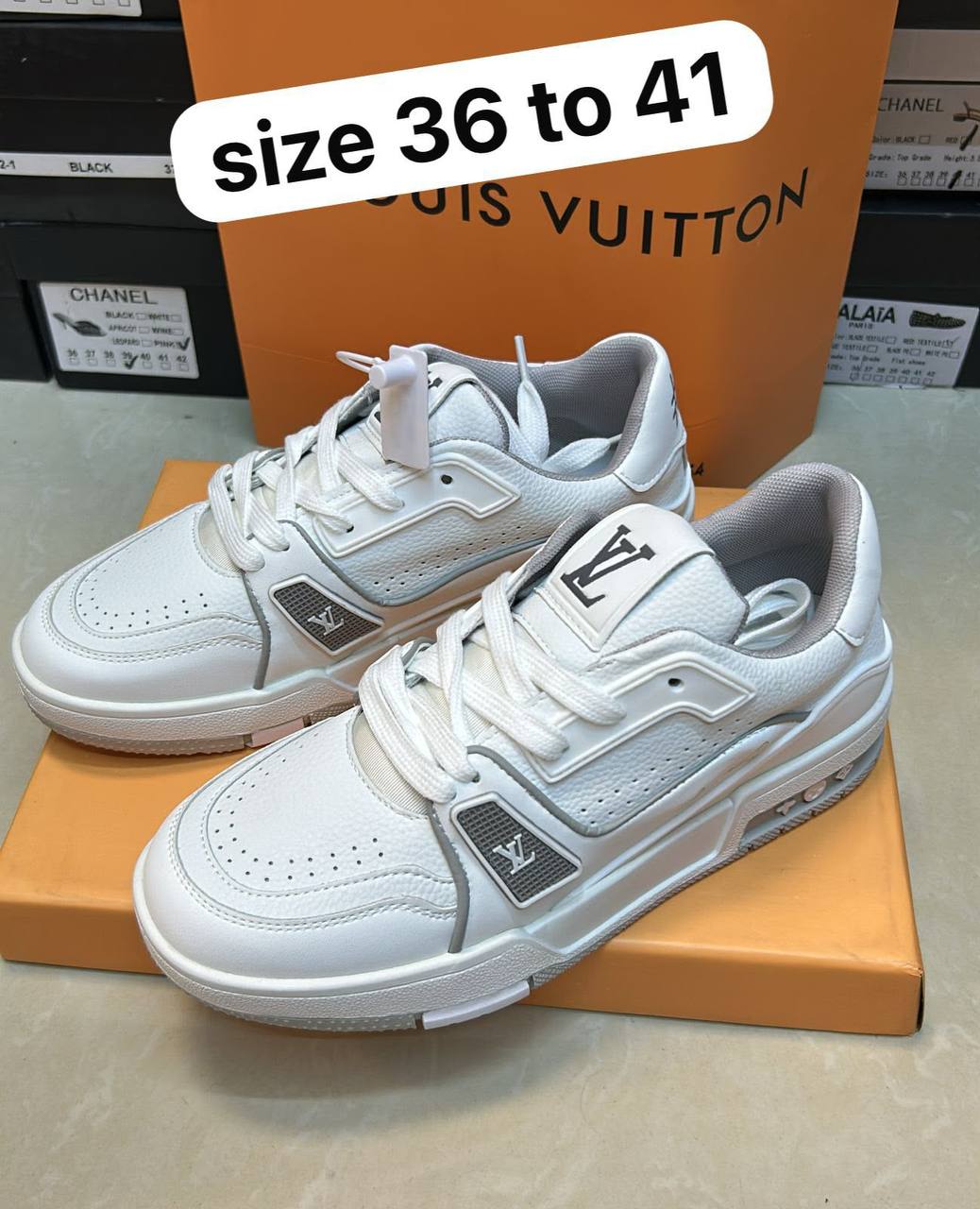 LV 

size 36 to 41

150 dhs✅

Zain146
♥️♥️♥️