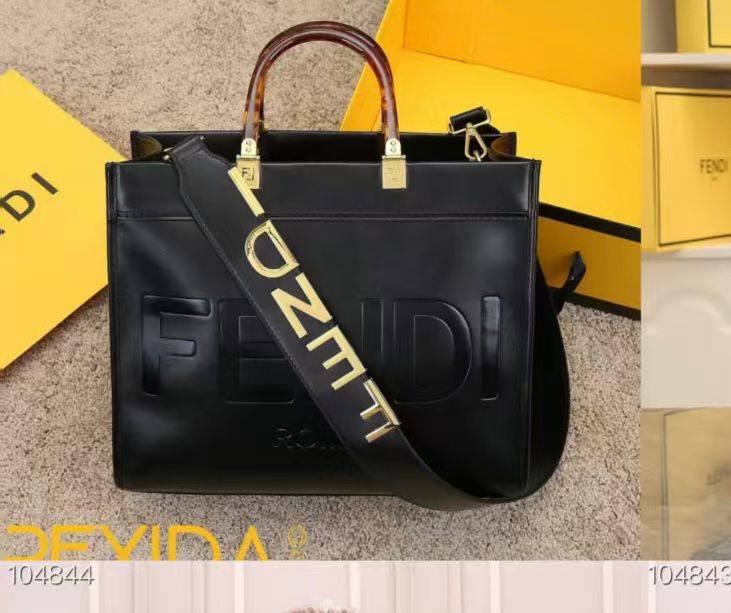 Fendi
105 dhs❣️

Zain190
♥️♥️♥️