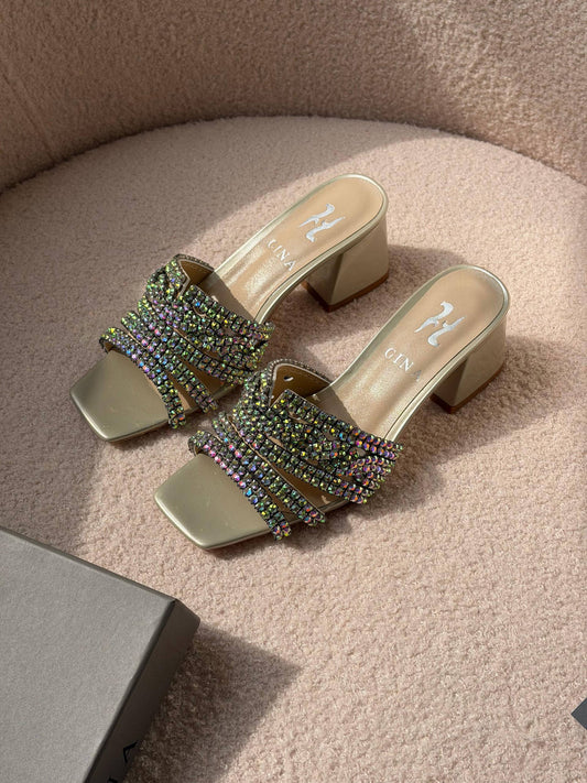 𝐆𝐈𝐍𝐀 ⚡️
𝐀𝐀𝐀 𝐐𝐔𝐀𝐋𝐈𝐓𝐘 💫
𝐬𝐢𝐳𝐞: 36 𝐭𝐨 42 
480 dhs💓

Zain81
♥️♥️♥️