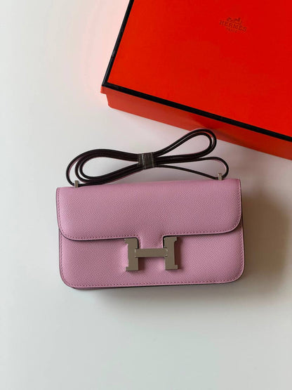 Hermes constance 23cm 
super Master quality ✅with box📦
490 dhs🇦🇪🇦🇪

Zain52
♥️♥️♥️