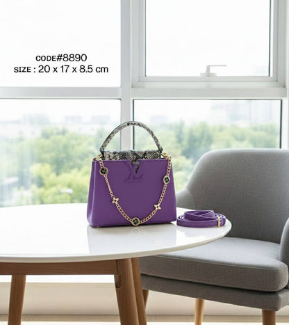 LV
ᴄᴀᴘᴜᴄᴄɪɴᴇ ᴛᴏᴘ ʜᴀɴᴅ ʙᴀɢ
ᴡɪᴛʜ ʟᴏɴɢ ʙᴇʟᴛ sᴛʀᴀᴘ
ɢᴏʟᴅ ʜᴀʀᴅᴡᴀʀᴇ

sɪᴢᴇ : 20 cm
ᴡɪᴛʜ BOX
🎁🎁🎁

70 dhs🪙🌨️

Zain31
♥️♥️♥️