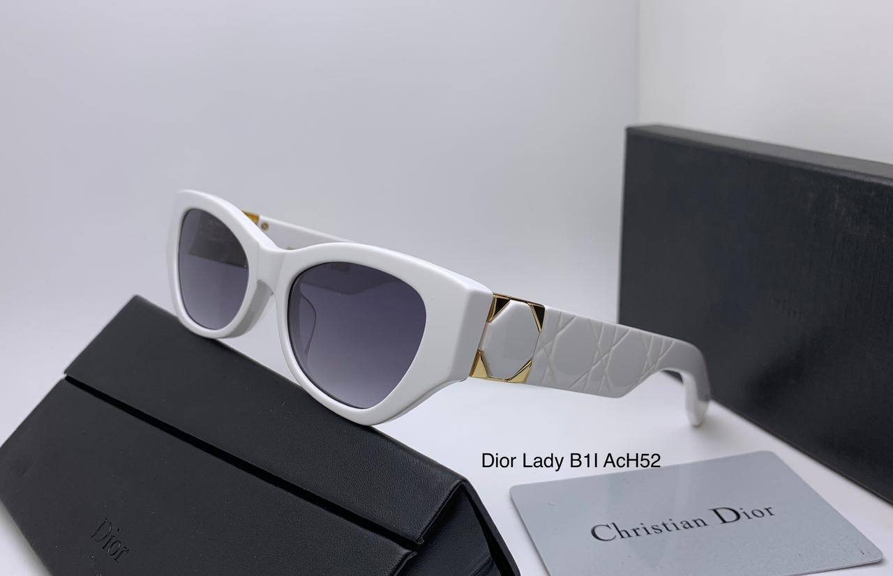 Sunglasses
Dior - Cartier 
Super master 
180 dhs🪙🌺

Zain126
♥️♥️♥️