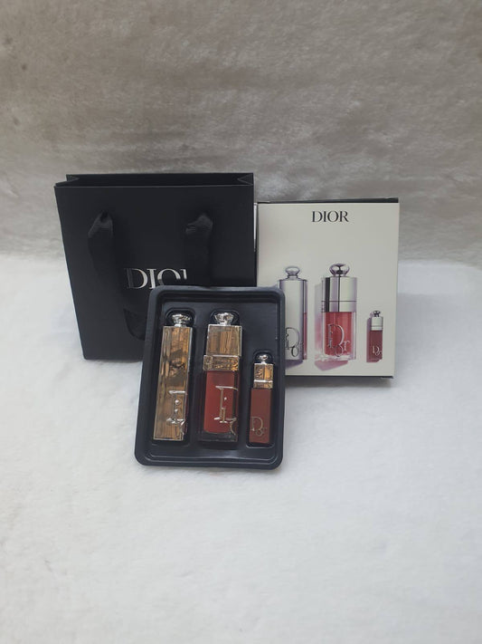 Dior
with paper bag👍
65 dhs✅

Zain64
♥️♥️♥️