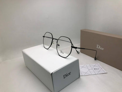 Sunglasses
60 dhs🪙🖤

Zain126
♥️♥️♥️