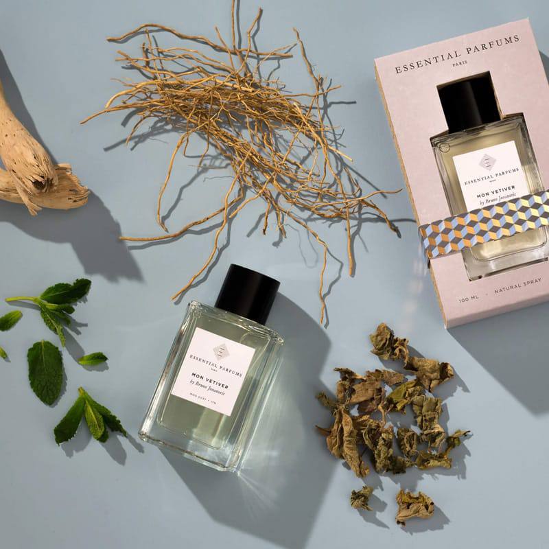 Essential parfums 
50 dhs🪙

Zain01
🌸🌸🌸