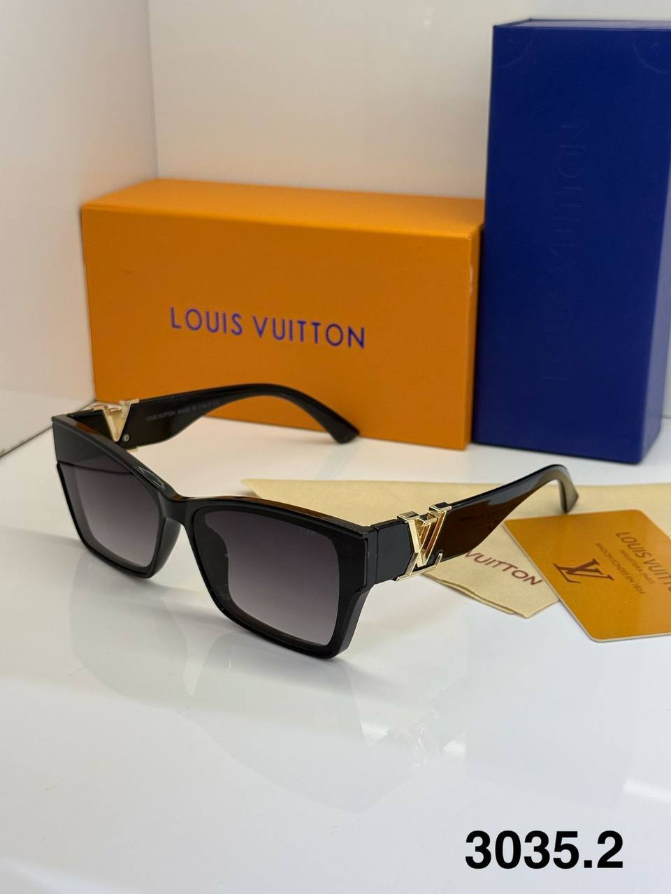 SUNGLASSES 🕶️
GOOD QUALITY 
50 dhs🌺

Zain40
♥️♥️♥️