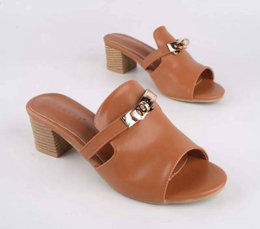 Hermes
Size 36-42 
120 dhs🇦🇪🇦🇪

Zain132
♥️♥️♥️
