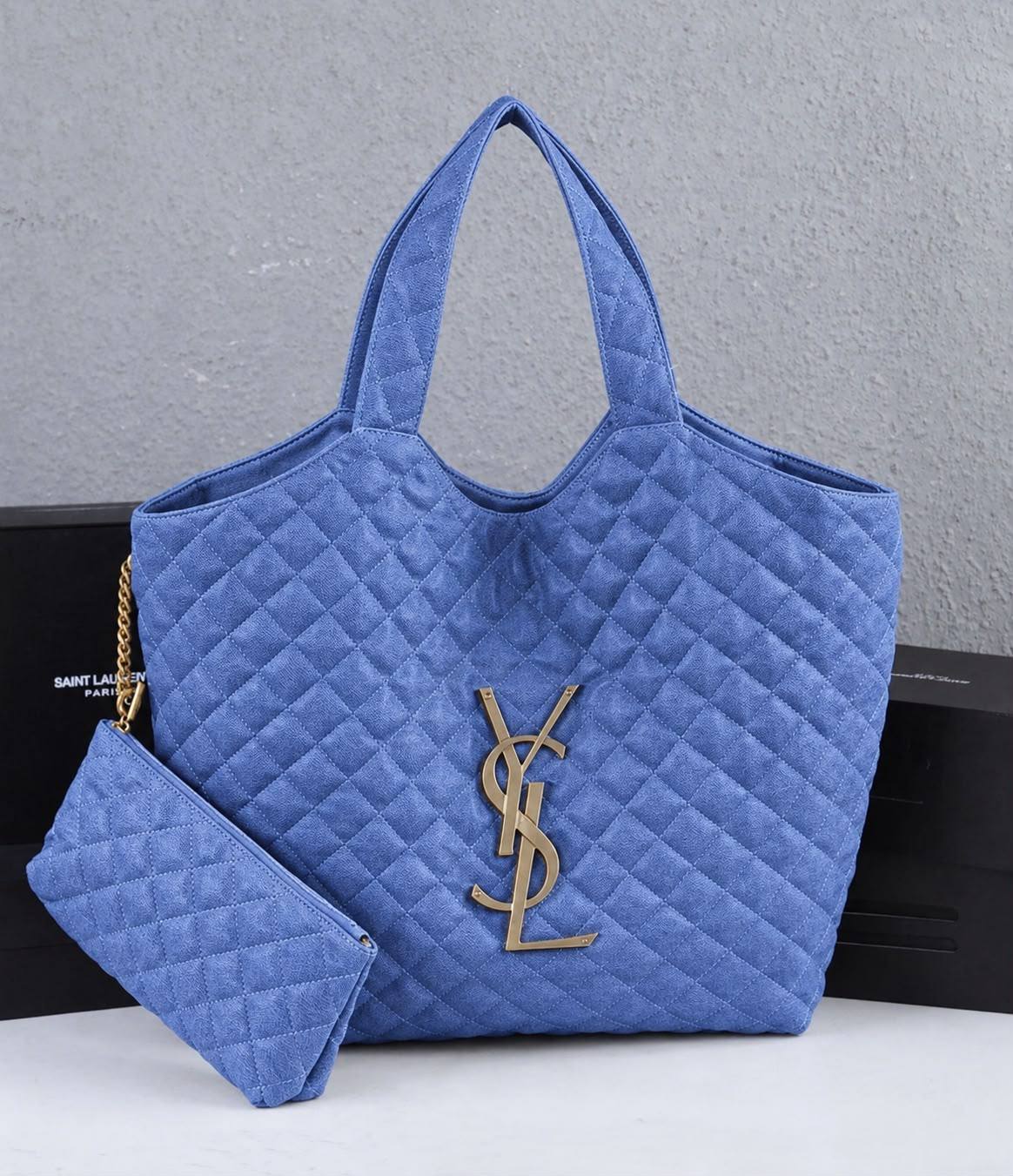 BOTTEGA 

RESTOCK 

GOOD QUALITY  
WITH BOX 
110 dhs🇦🇪🇦🇪🇦🇪

Zain295
♥️♥️♥️