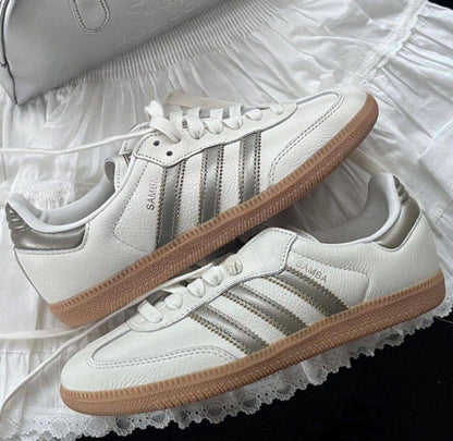 Samba
Size 36-45⚡️
95 dhs🪙💚

Zain183
♥️♥️♥️
