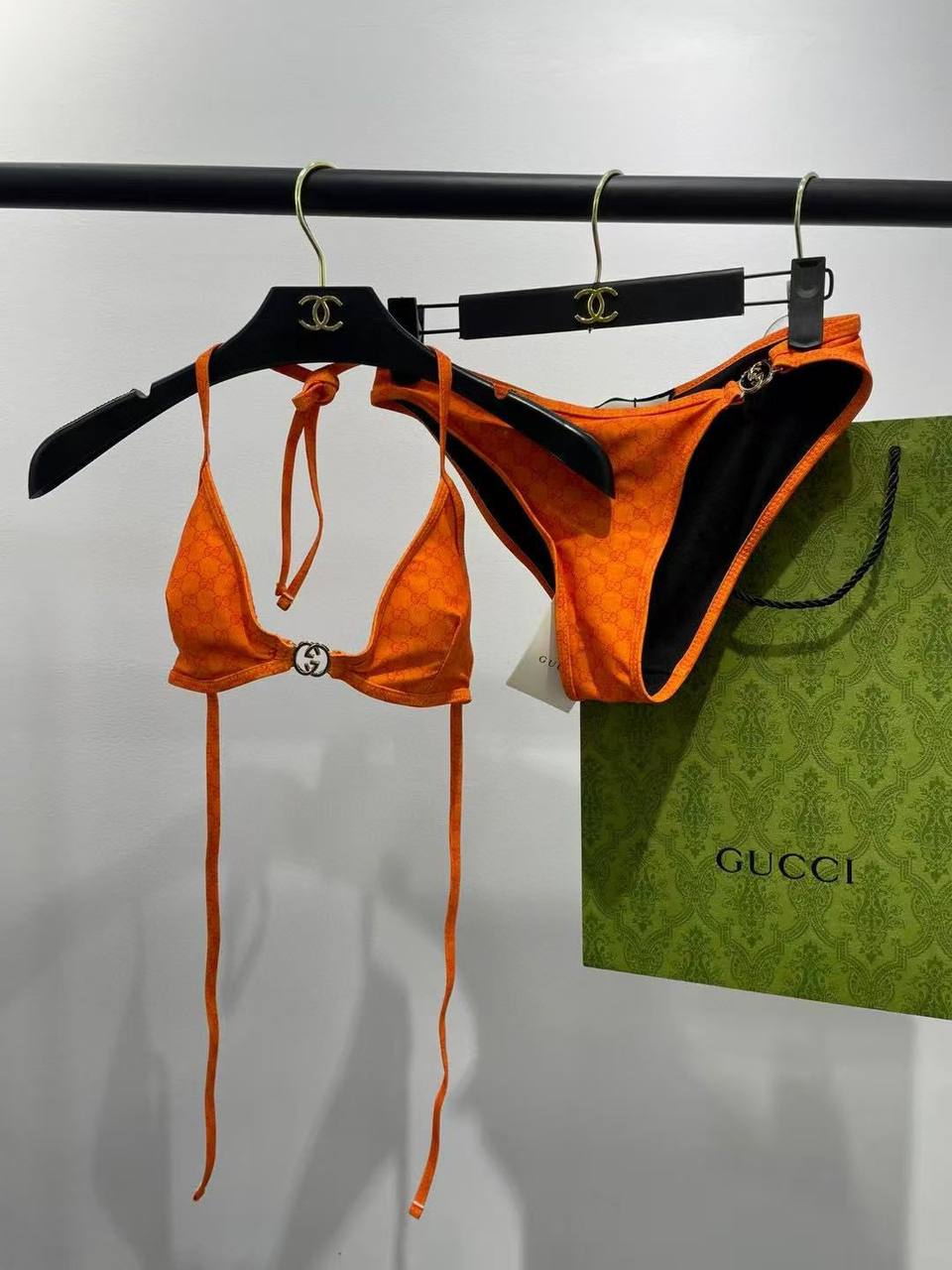 LV - Chanel - Gucci
Women’s Bikini
Master Quality 
SML
250 dhs✅

Zain278
♥️♥️♥️