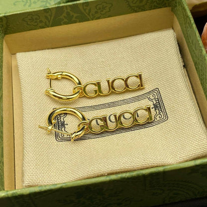 GUCCI EARRING
MASTER ✨💫
55 DHS💓
WITH BOX AND PAPER BAG🎁🛍️

Zain89
♥️♥️♥️