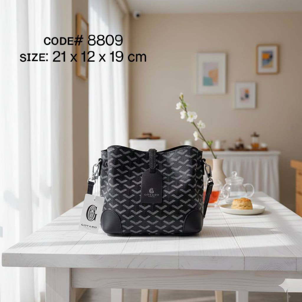 GOYARD ᴘᴇᴛɪᴛᴇ ғʟᴏᴛ ʙᴜᴄᴋᴇᴛ
sʜᴏᴜʟᴅᴇʀ ᴄʀᴏss ʙᴀɢ
ᴡɪᴛʜ 2 ʙᴇʟᴛ sᴛʀᴀᴘ sᴍᴀʟʟ & ʙɪɢ
sɪᴢᴇ : 21 cm

70 dhs🪙🌨️

Zain31
♥️♥️♥️