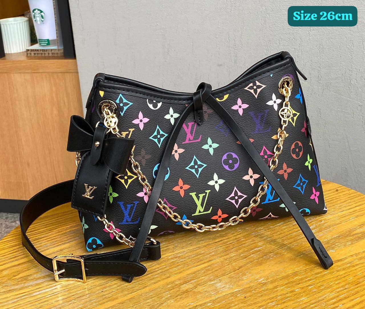 LV

Good quality 

with box 
🎁🎁🎁

120 dhs✅

Zain186
♥️♥️♥️