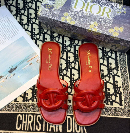 Cristian Dior
Size 36to41
60 dhs🌺

Zain236
♥️♥️♥️