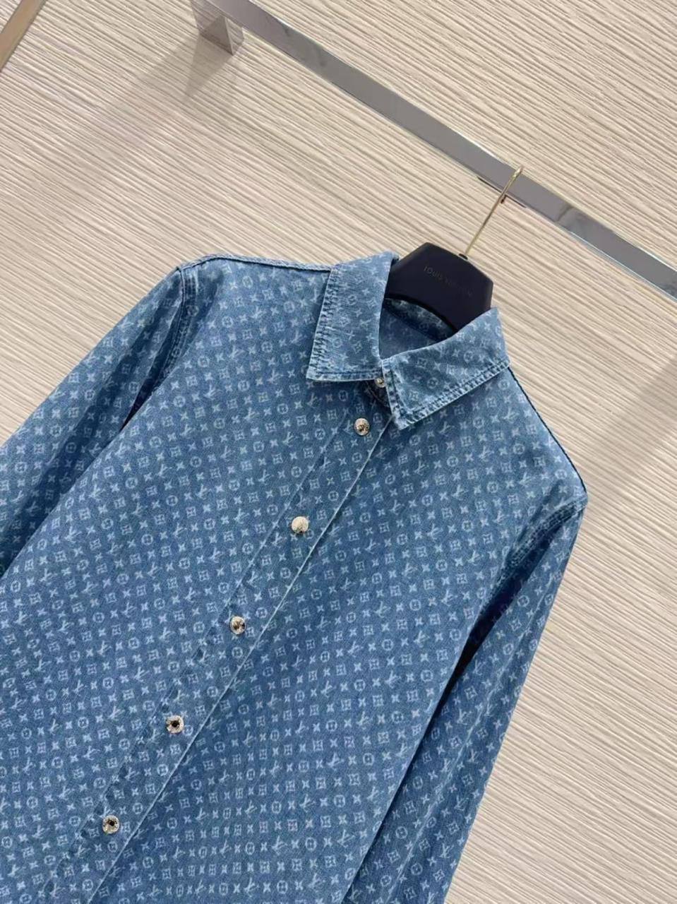 LOUIS VUITTON
Super Master quality
Sizes: S M L

350 dhs🇦🇪🇦🇪

Zain308
♥️♥️♥️