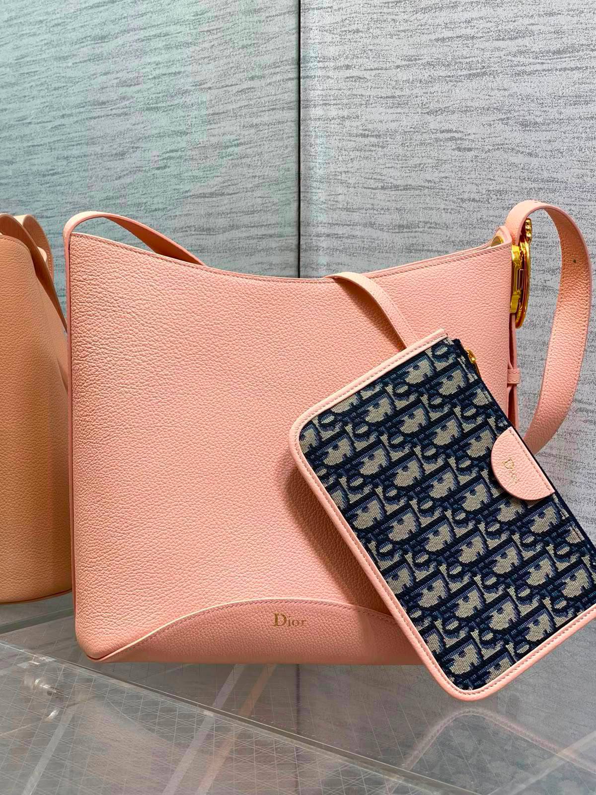 DIOR NEW  COLLECTION 💫💫💕
Super master quality 🔥🔥🔥💯
Available 💕💕💕
With full package 🎁
For Price 👇 WhatsApp✅
0568585901 
0507557372
0552275751 Owner Zain 👌

Zain252
♥️♥️♥️