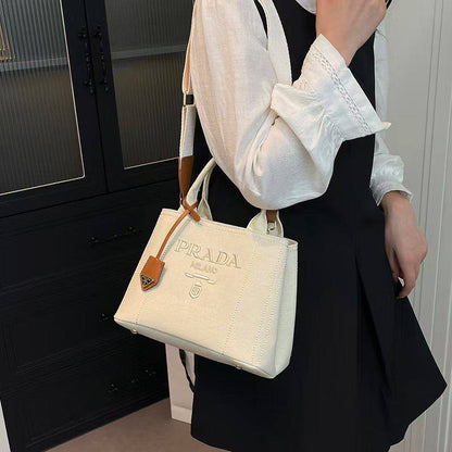Prada
85 dhs❣️
New

Zain07
♥️♥️♥️