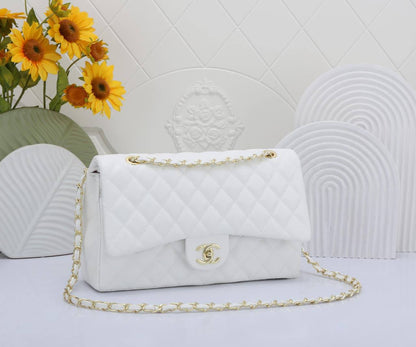 Chanel
High quality
115 dhs❤️

with box
🎁🎁🎁

Zain136
♥️♥️♥️