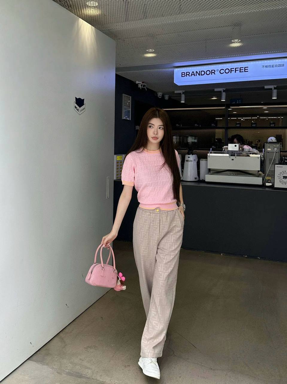 *New collections      
160 dhs🪙💕
*good  quality  ✅
*Sizes:S M L 
*AVAILABLE NOW*

Zain231
♥️♥️♥️