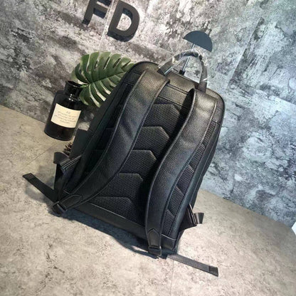 BOTTEGA 

BACKPACK MASTER QUALITY 

NEW CAME UNISEX
295 dhs🇦🇪🇦🇪

Zain39
♥️♥️♥️