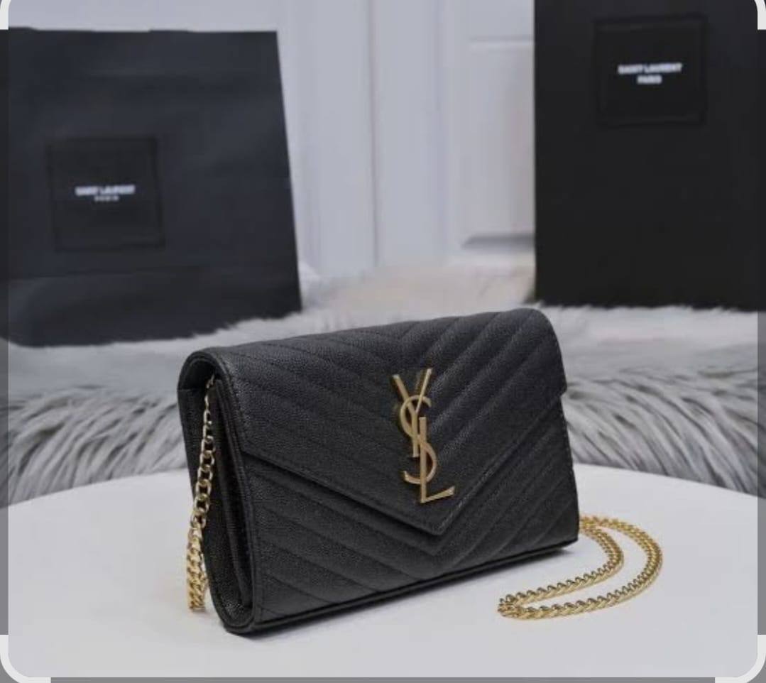 YSL
withbox 
80 dhs🇦🇪🇦🇪

Zain143
♥️♥️♥️