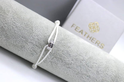 Feathers Bracelet 

55 dhs❣️

Zain33
♥️♥️♥️