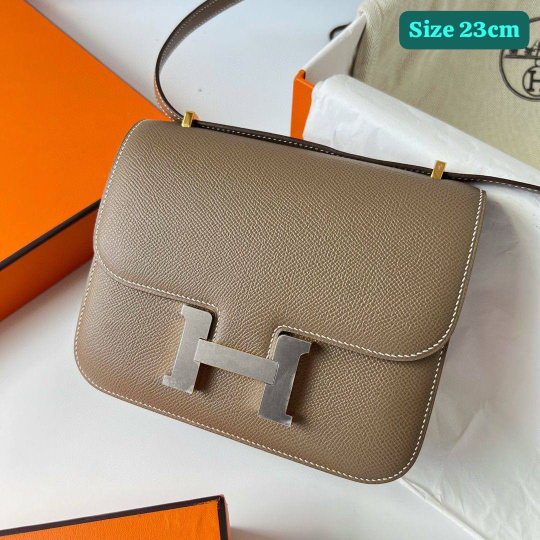 Hermes

Good quality 

with box🎁🎁🎁

100 dhs💓

Zain186
♥️♥️♥️