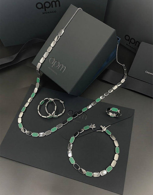 APM⭐
Set MASTER✨💫
260 DHS✅
NECKLACE BRACELET EARRINGS RING
WITH SAME BOX AND PAPER BAG🛍️🎁

Zain89
♥️♥️♥️