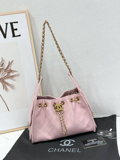 Chanel
100 dhs🌺
high quality
25cm

Zain26
♥️♥️♥️