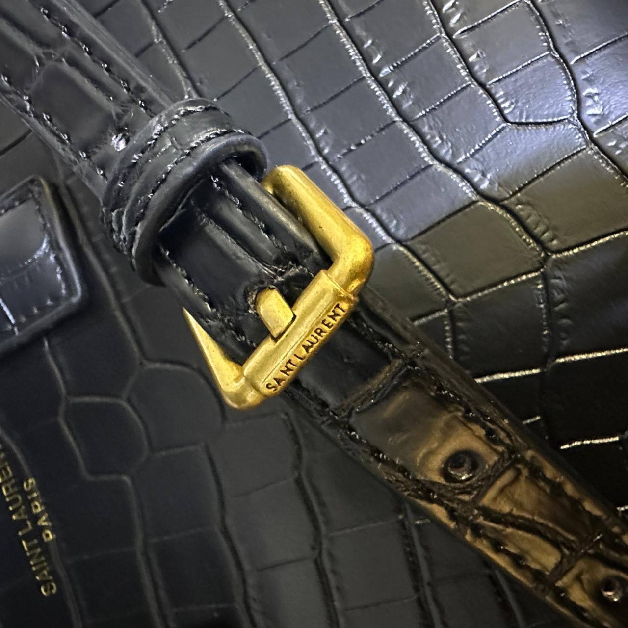 YSL COPY ONE

 NEW CAME 

26CM 

140 dhs🪙🌨️

Zain39
♥️♥️♥️