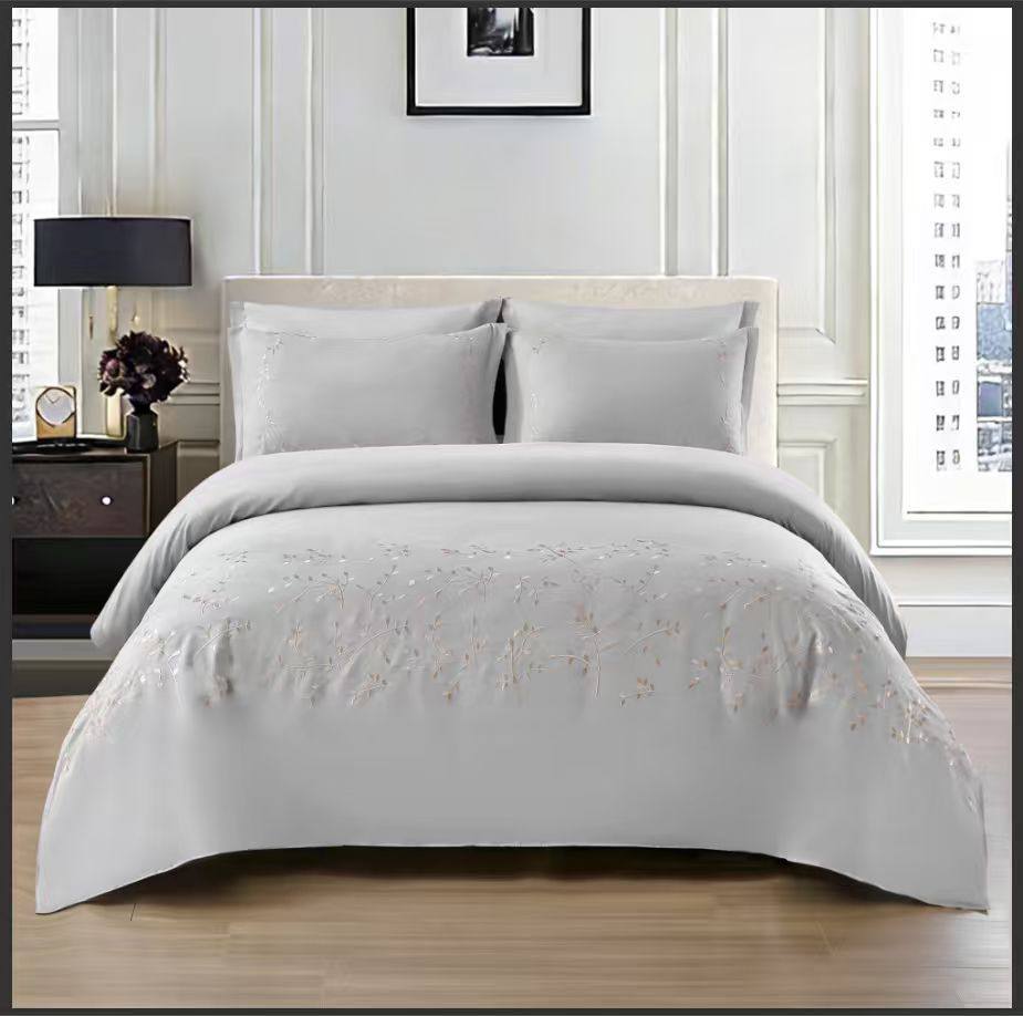 New collection ✅✅✅✅
Embroidered 🪡🪡🪡
100 % cotton 
Comfort set 
King size comfort 6pcs set 
170 dhs💓

Zain99
 ♥️♥️♥️