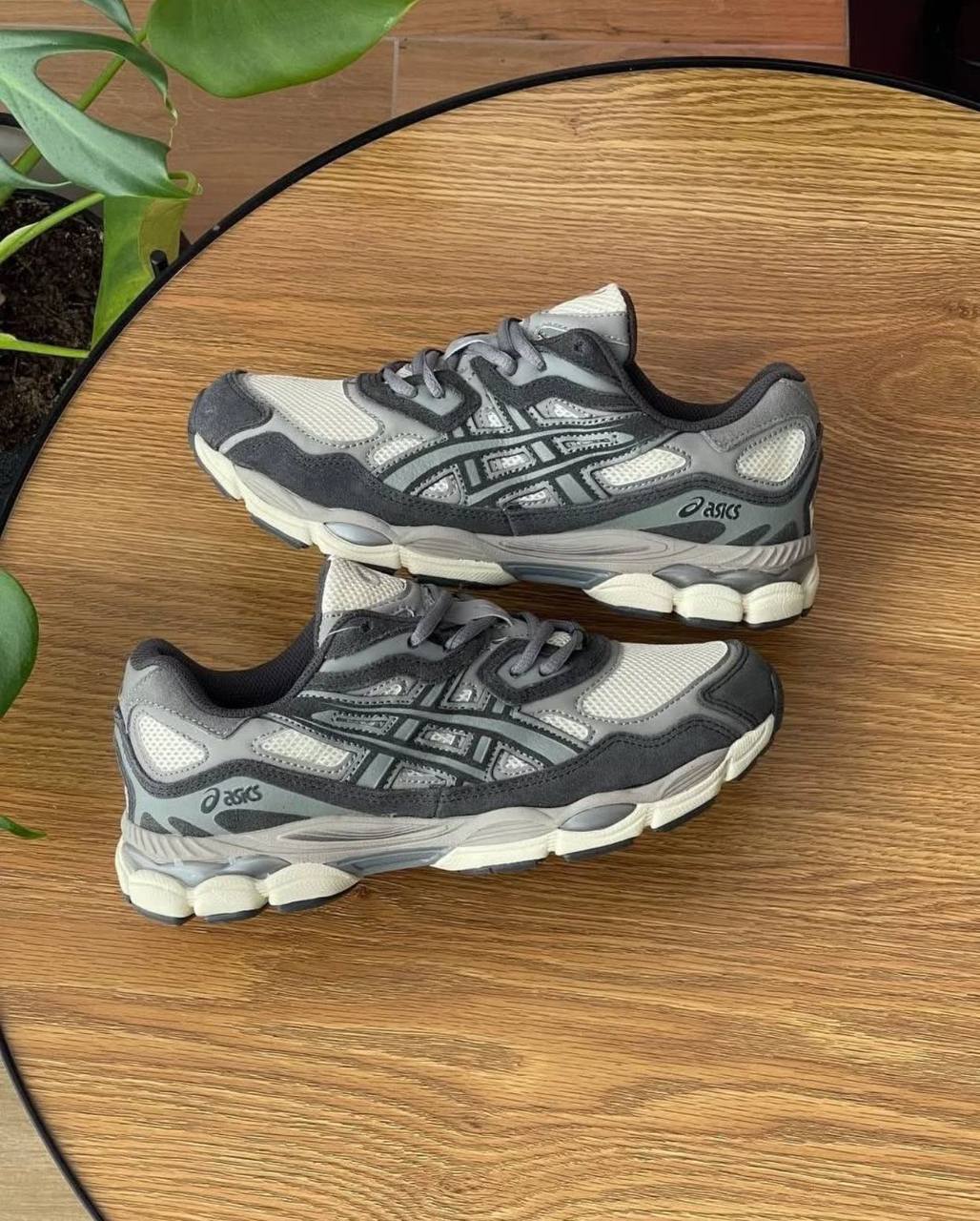 ASICS NYC ‘Black green’💚
Size 36-45 AVAILABLE 🤩
230 dhs🪙🖤

Zain242
♥️♥️♥️