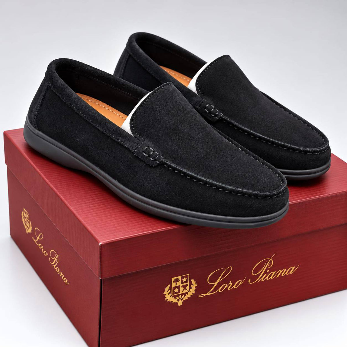 Loro piana

40 to 44 size
135 dhs🇦🇪🇦🇪

Zain27
♥️♥️♥️