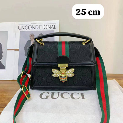 Gucci
85 dhs

With box🎁🎁🎁

Zain219
♥️♥️♥️