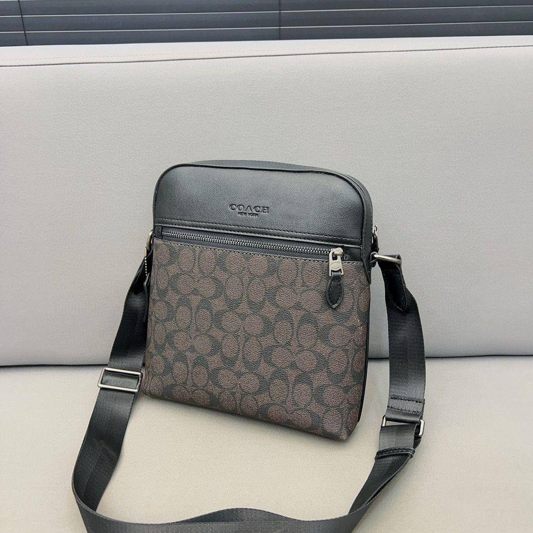 COACH 
SLING BAG 

RESTOCK UNISEX 

GOOD QUALITY 
80 dhs🇦🇪🇦🇪

Zain295
Zain17
♥️♥️♥️