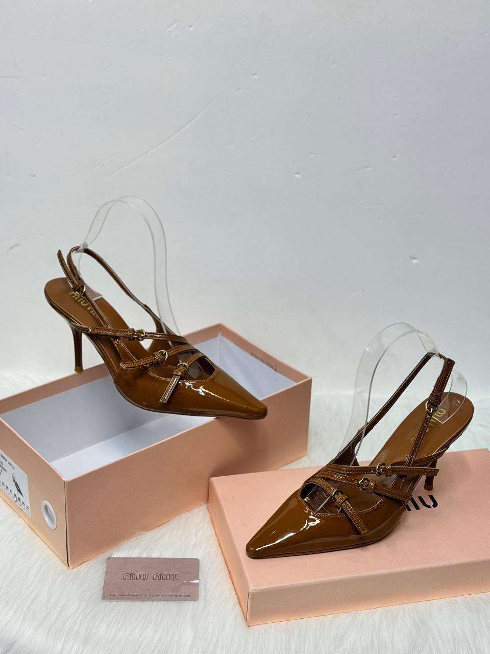 Miu Miu 
💯high quality
Size 36-37-38-39-40-41

120 dhs✅

Zain86
♥️♥️♥️