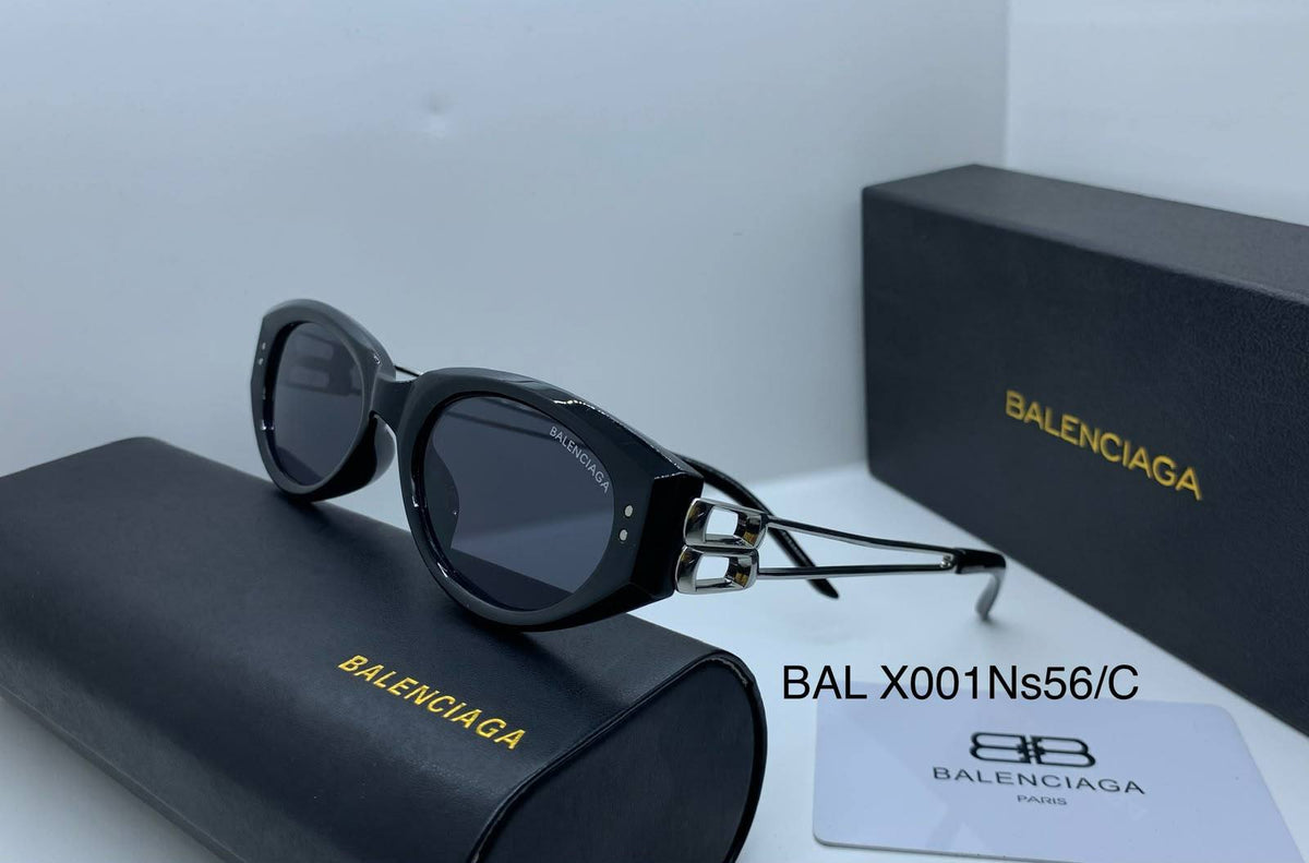 Ladies sunglasses 
70 dhs🇦🇪🇦🇪

Zain126
♥️♥️♥️