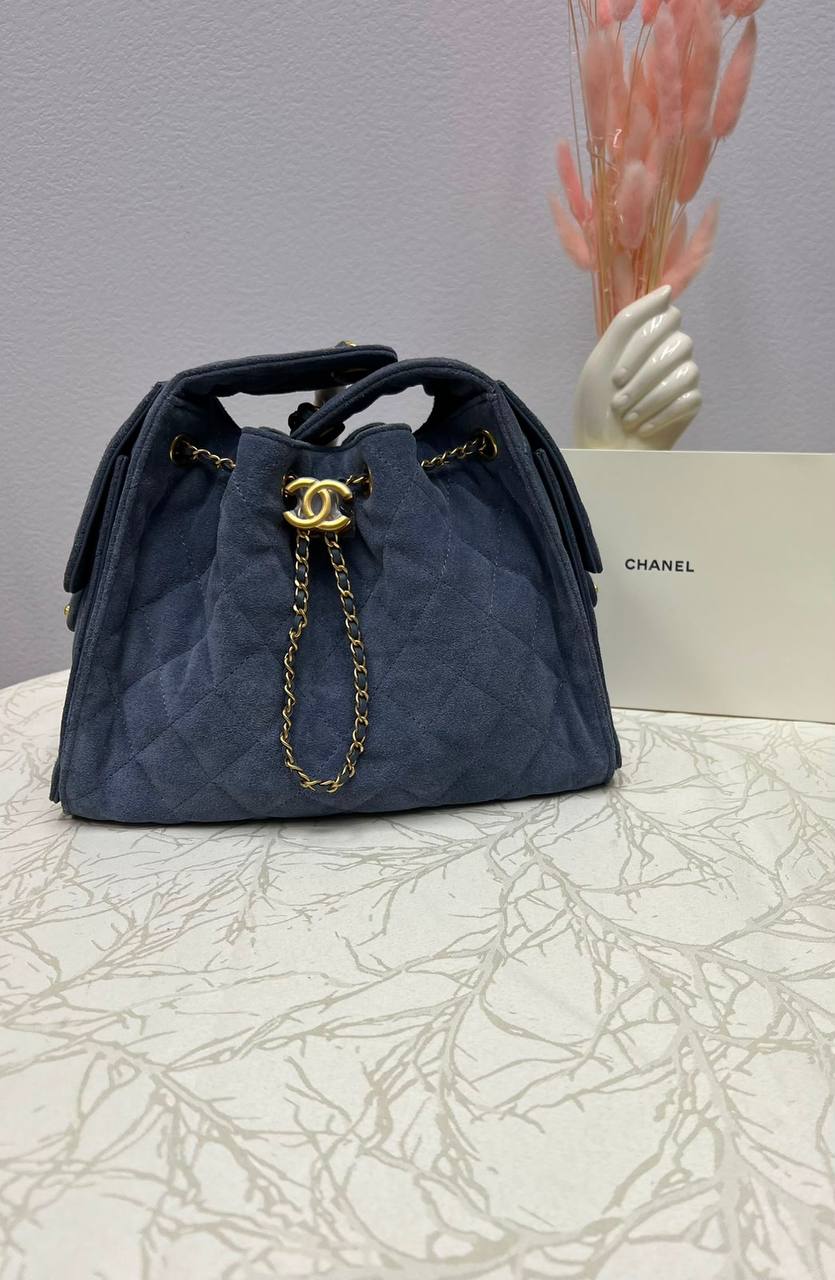 CHANEL HOBO 💕💕💕
Super master quality 🔥🔥💯
25cm Available 💫💫💫
With full packaging 🎁
For Price 👇 WhatsApp✅
0568585901 
0507557372
0552275751 Owner Zain 👌

Zain252
♥️♥️♥️