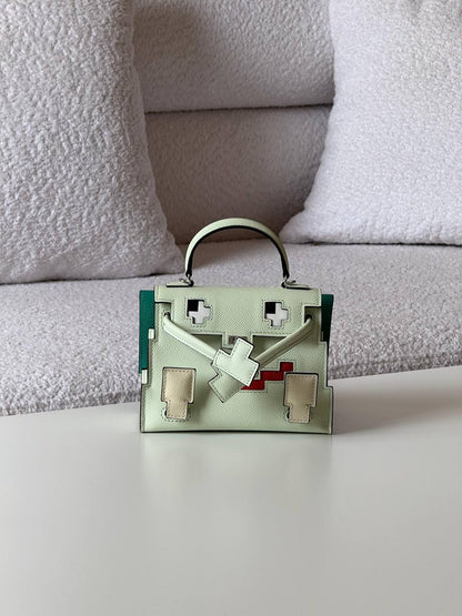 Hermes
doplex 21cm💥Master quality ✅with box📦
380 dhs🇦🇪

Zain52
♥️♥️♥️