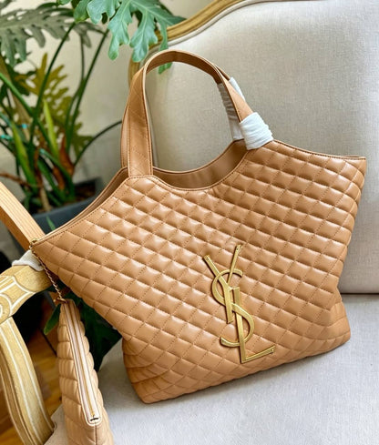 YSL NEW CAME GOOD QUALITY 50CM  
110 dhs🇦🇪🇦🇪

Zain295
♥️♥️♥️