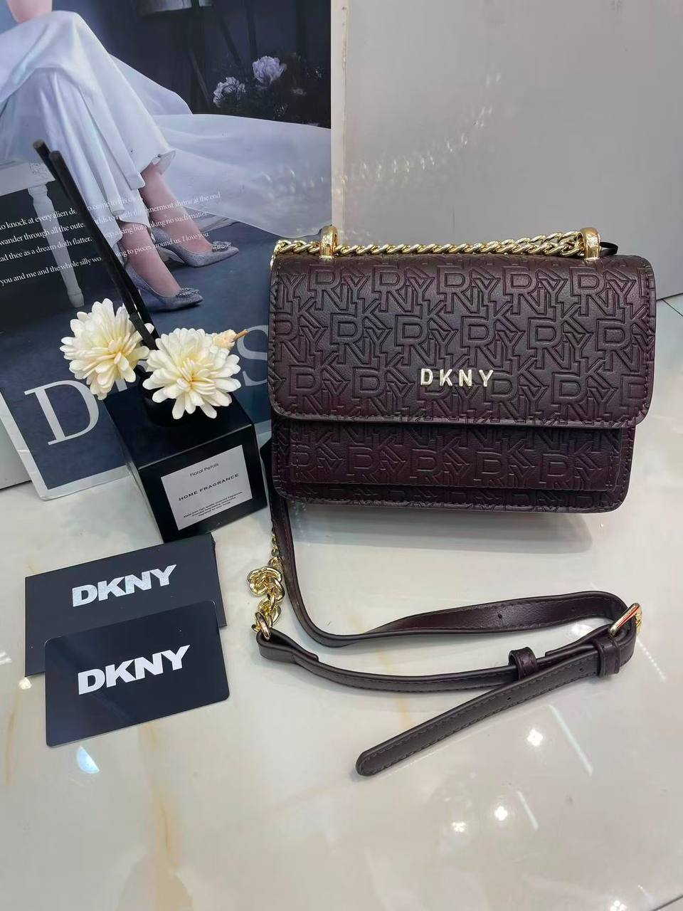 Dkny
Withbox
110 dhs🇦🇪🇦🇪

Zain143
♥️♥️♥️