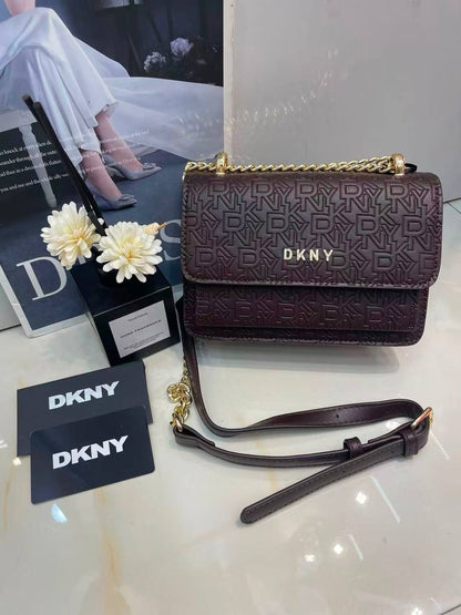 Dkny
Withbox
110 dhs🇦🇪🇦🇪

Zain143
♥️♥️♥️