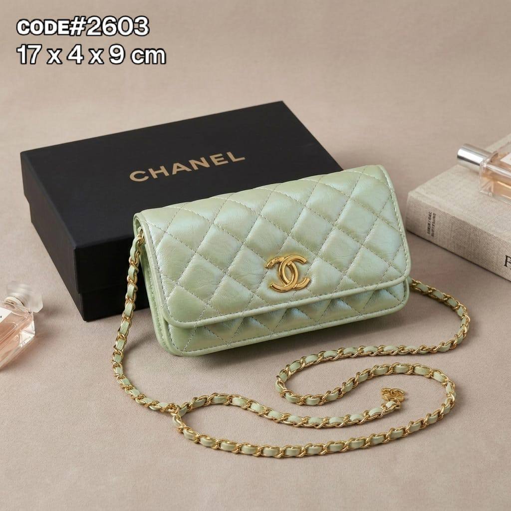 Chanel PHONE
ᴄʀᴏss ʙᴀɢ
ғʟᴀᴘ ʟᴀᴍʙsᴋɪɴ ʟᴇᴀᴛʜᴇʀ
ᴄʜᴀɴᴇʟ ʟᴏɢᴏ ᴀᴅᴊᴜsᴛᴀʙʟᴇ
ғᴏʀ ᴄʜᴀɪɴ ɢᴏʟᴅ sᴛʀᴀᴘ
sɪᴢᴇ : 17 cm
ᴡɪᴛʜ BOX

75 dhs🇦🇪🇦🇪

Zain31
♥️♥️♥️