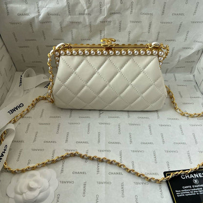 Chanel 💕💕🙋🏻‍♀️
Master
20cm🫶🏼 
290 dhs💓

Zain228
♥️♥️♥️